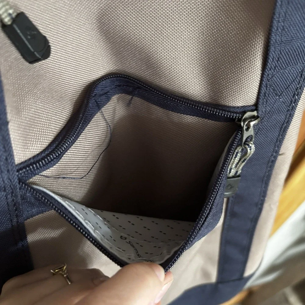 Samsonite Yacht Tote Bag, Navy Beige 2-tone, 24